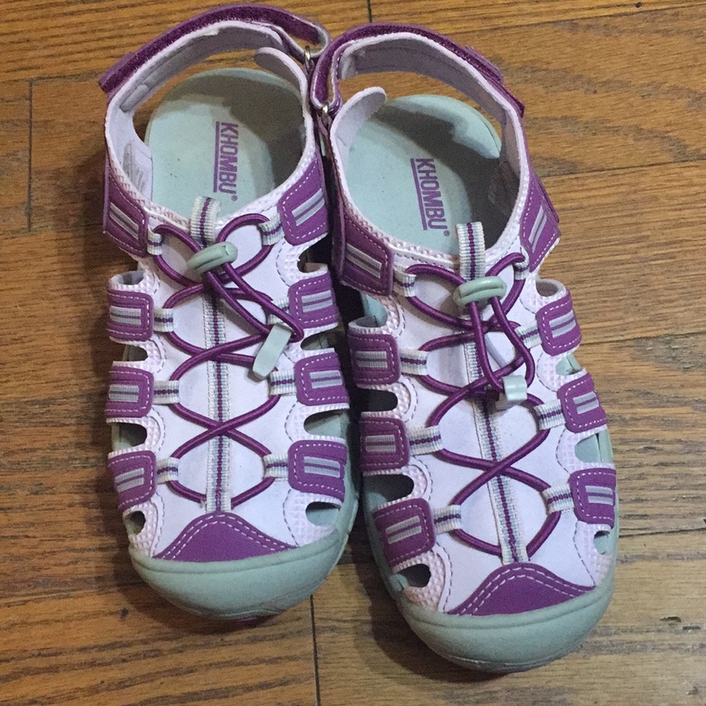 Khombu water shoes